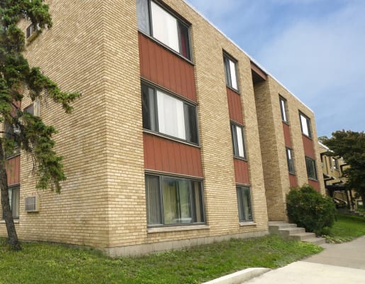 Como Court property